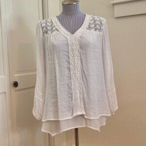 Style & Co Flowy White Top Size Medium